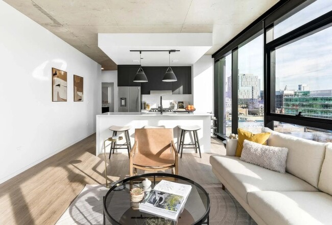 Building Photo - 217 N Elizabeth St