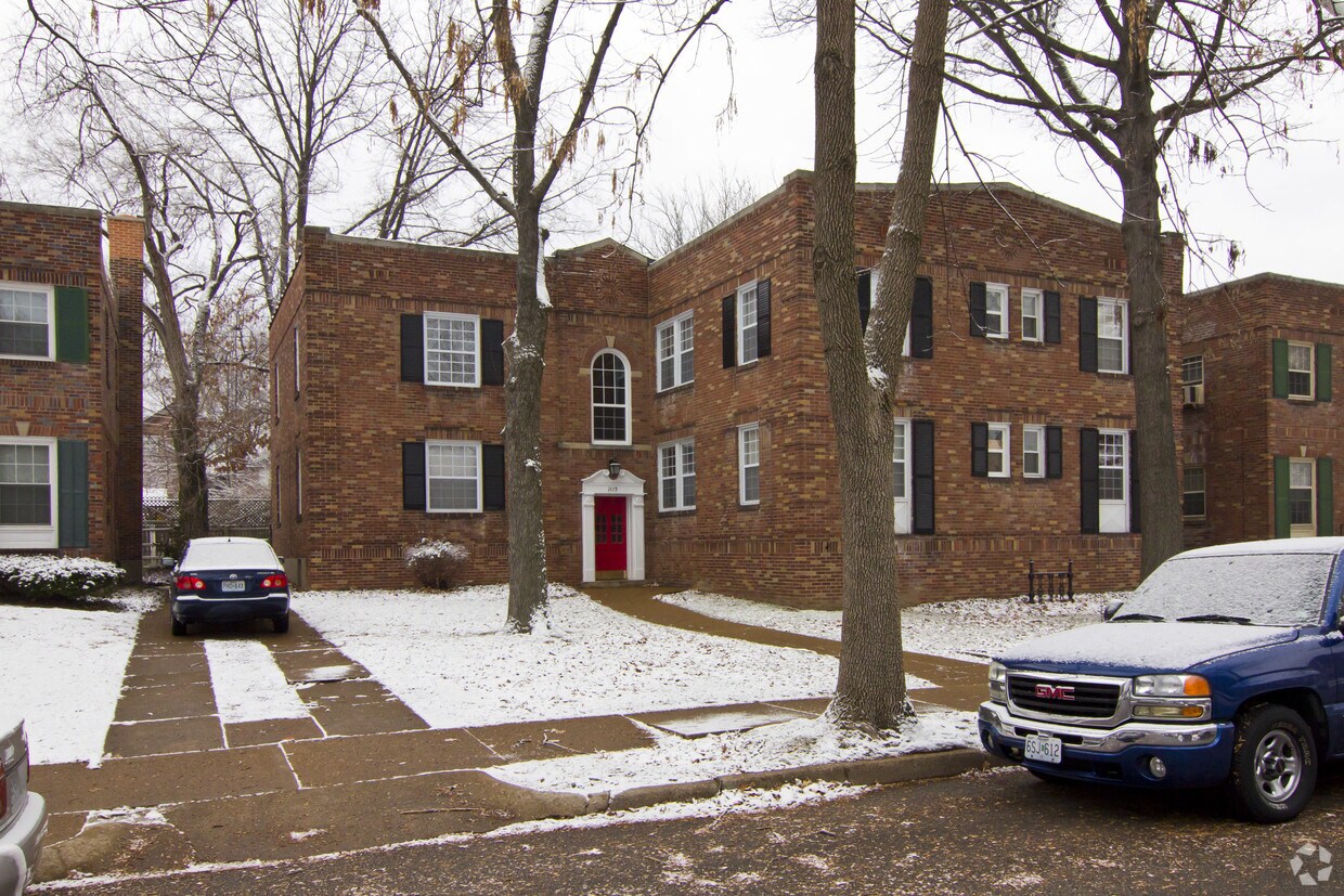 Primary Photo - 1019 Sanford Ave