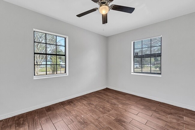 Foto del edificio - ****COMING SOON**** Bright + Spacious Jacksonville Gem – Move-In Ready!