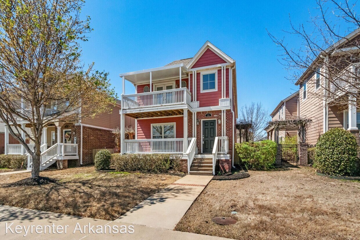 Primary Photo - 3 br, 2.5 bath House - 713 N Rupple Rd