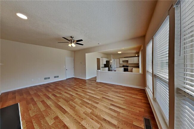 Foto del edificio - 3531 Chasefield Way