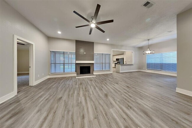 Building Photo - 2119 Havenhouse Dr