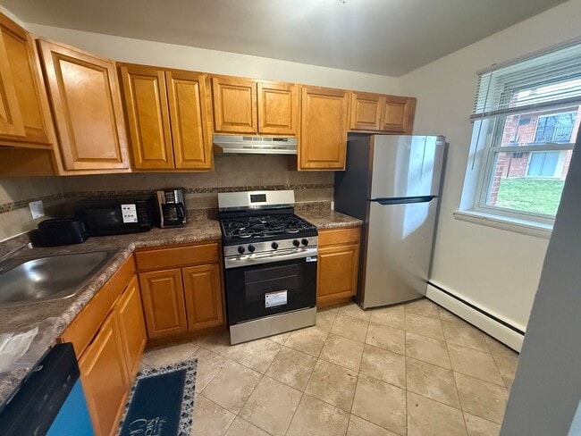 Interior Photo - Colonial Point Apartments