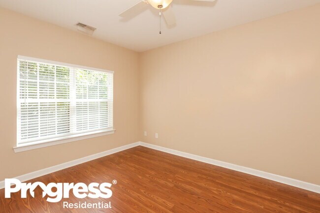 Foto del edificio - 2885 Island Point Dr NW