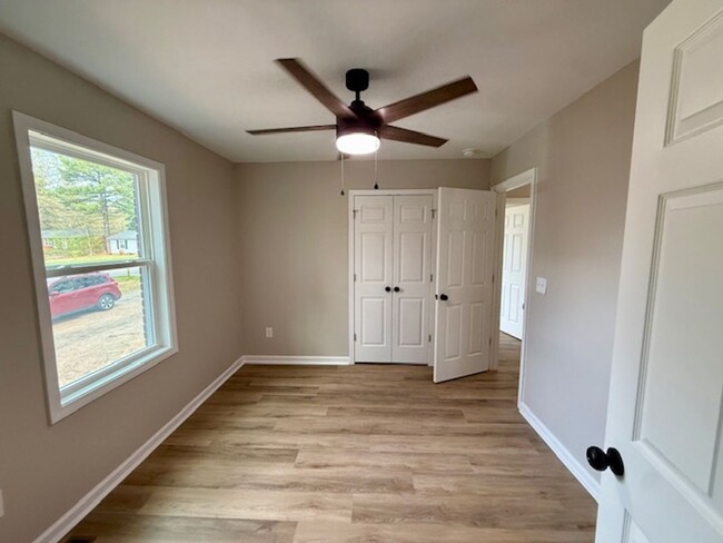 Building Photo - Fully remodeled 2 bed home in Monroe!