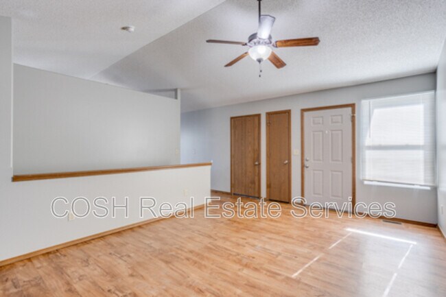 Foto del edificio - 1008 E Karla Ct