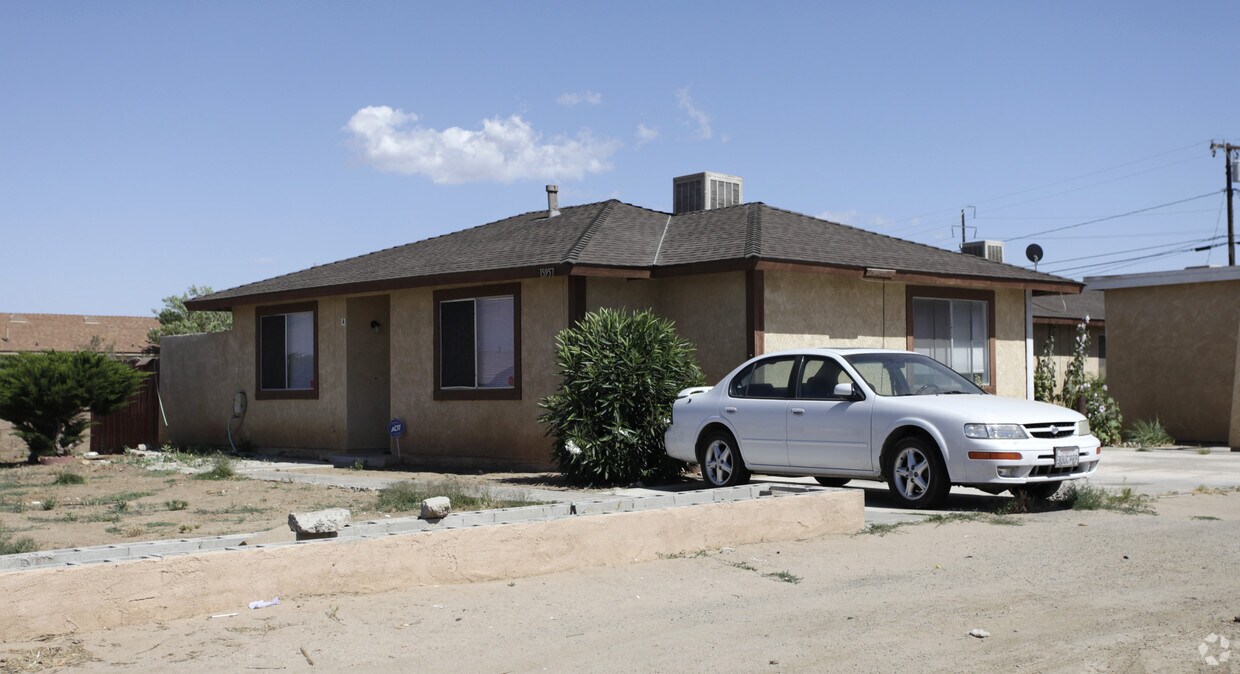 Foto principal - 15957 Tokay St