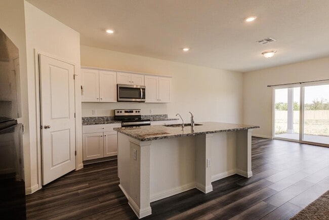 Foto del edificio - 17804 Altesino Cv