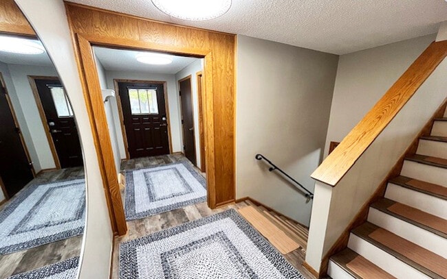 Building Photo - 3879 Polk St NE