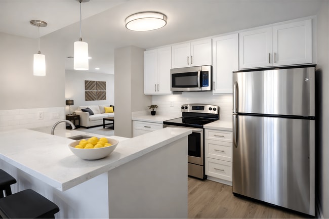 Building Photo - Forest Pointe Apartments