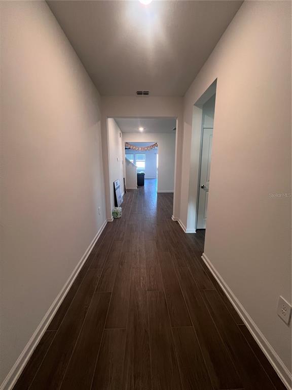 Building Photo - 2653 Runners Cir