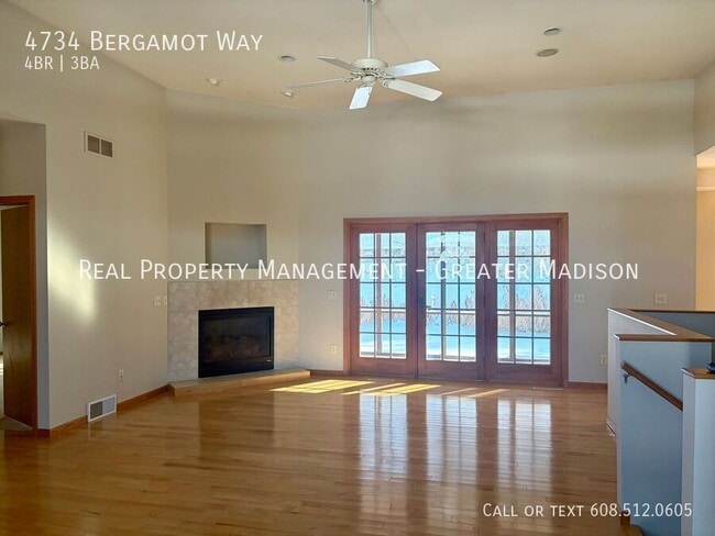 Building Photo - 4734 Bergamot Way