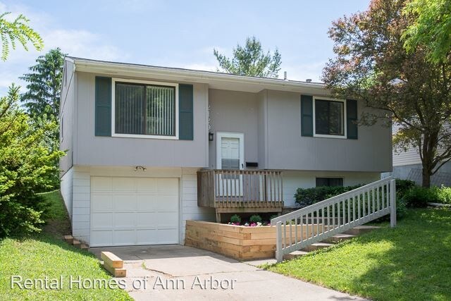 Primary Photo - 3 br, 2 bath House - 2129 Fair St