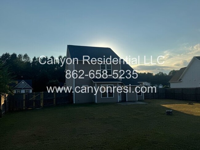 Building Photo - 195 Cape Fear Rd