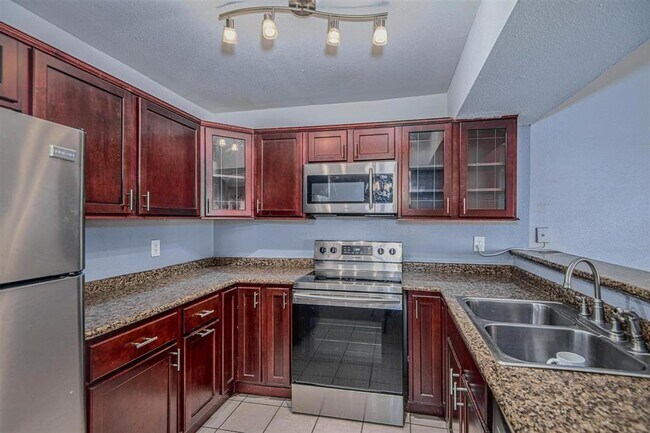 Foto del edificio - 12510 Newbrook Dr