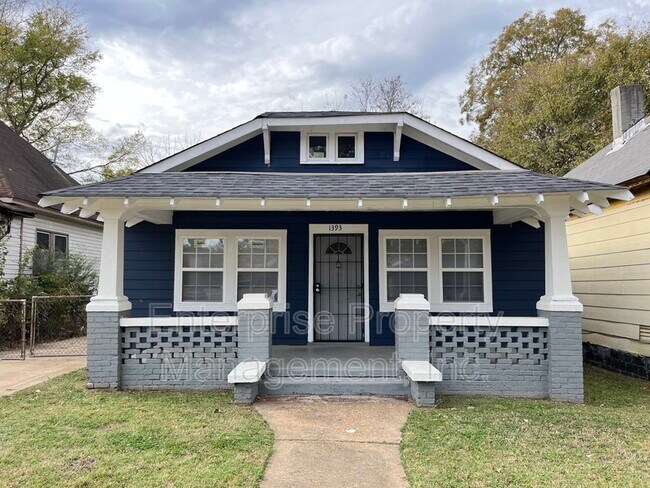 Photo - 1393 McMillan St House