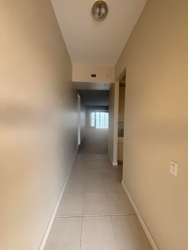 Foto del edificio - 30 Harbour Isle Dr W