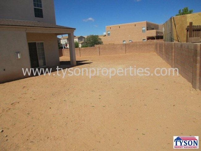 Building Photo - 1403 Laguna Ct NE