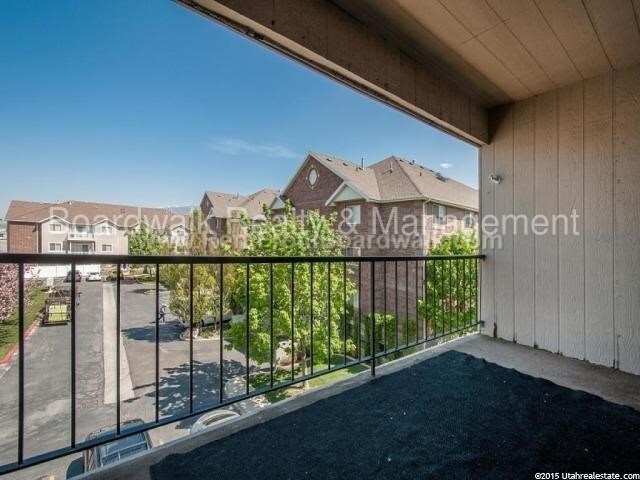 Building Photo - 290 N 500 W