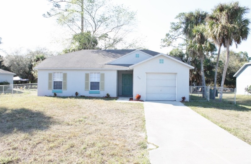 Primary Photo - 400 Clay Street La Belle, FL 33935