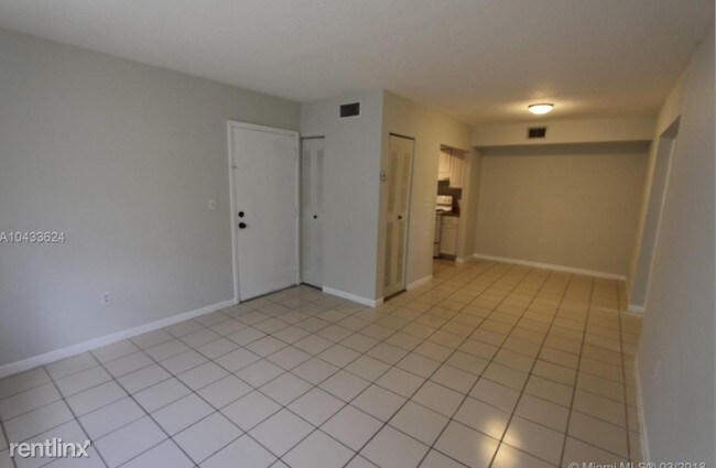 Building Photo - 656 NW 114th Ave