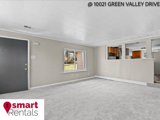 Building Photo - 10021 Green Valley Dr