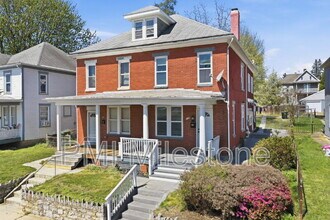 Building Photo - 805 Mulberry Ave
