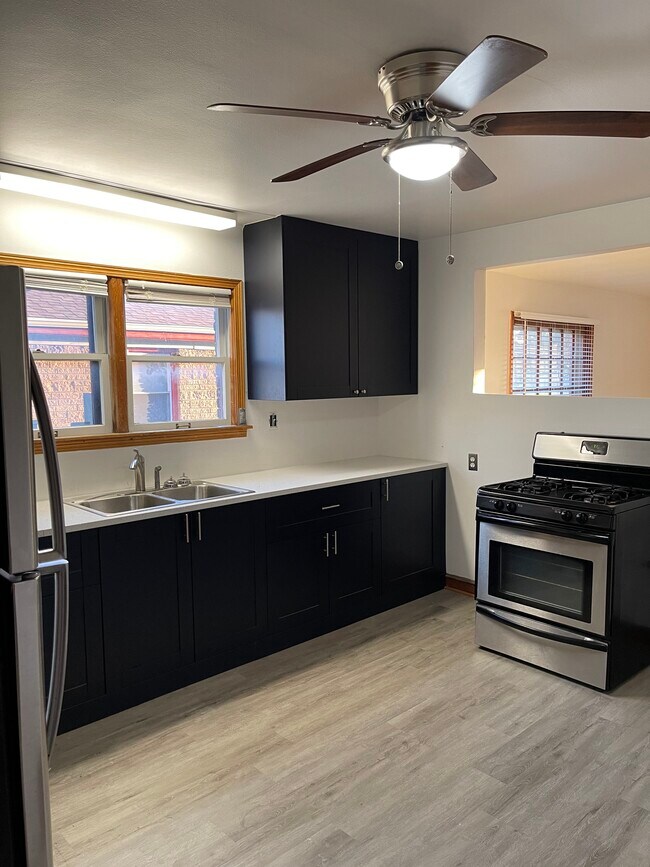 Foto del edificio - 4834 N 76th St