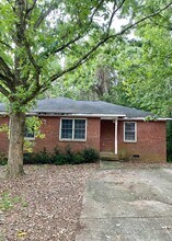 Building Photo - 1382 Kent Dr