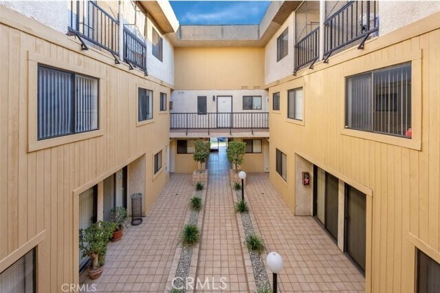 Foto del edificio - 463 Vine St