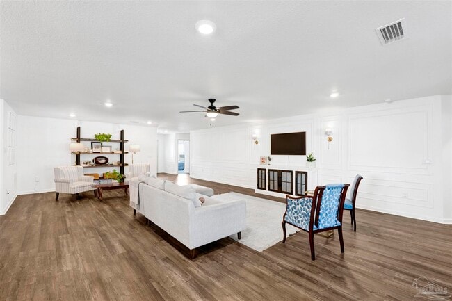 Foto del edificio - 3869 James Stovall St