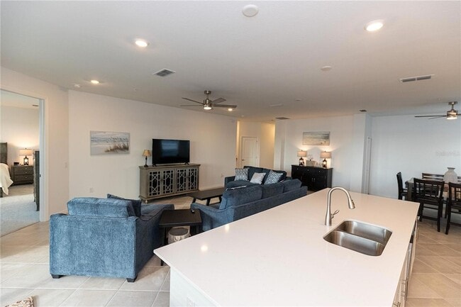 Foto del edificio - 16572 Kingwood Ln