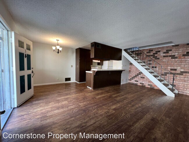 Building Photo - 2 br, 1 bath House - 297 Watson Dr #3