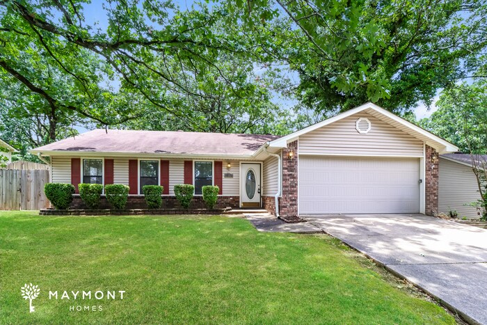 Foto principal - 105 Whitewood Dr