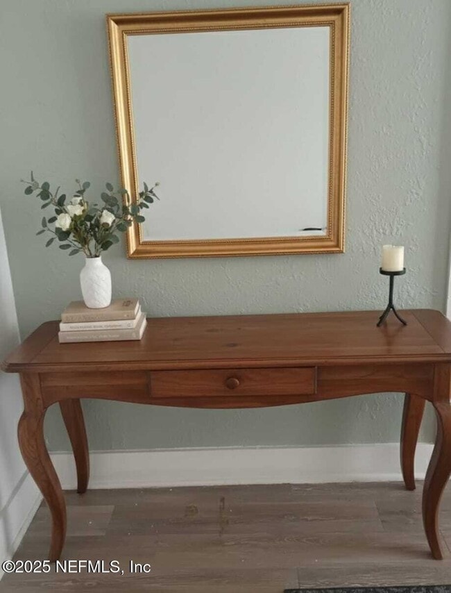 Building Photo - 1461 W 5th St