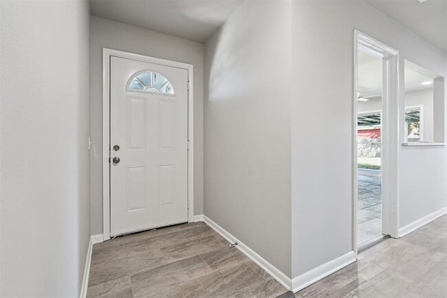 Building Photo - 4309 NW 56th Terrace