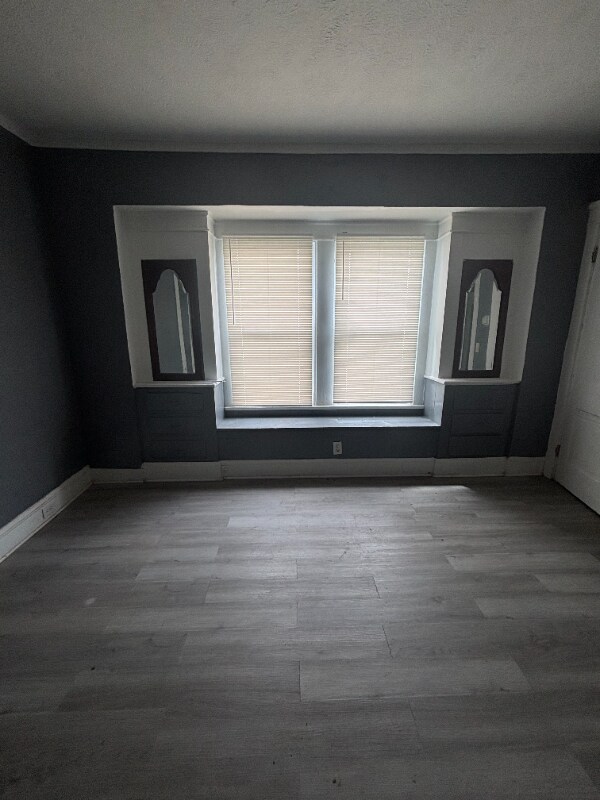 4169 E 116th St Cleveland, OH 44105 – photo 3