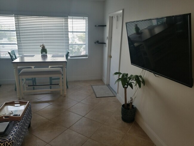 Foto del edificio - 4500 N Flagler Dr