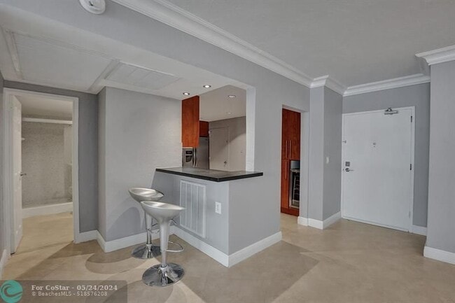 Building Photo - 4250 Galt Ocean Dr