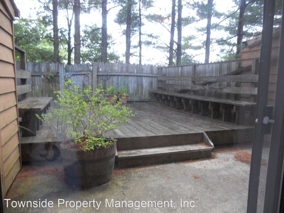 Building Photo - 3 br, 2.5 bath House - 907 Lora Lane