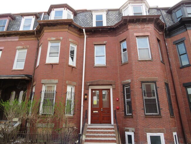 Foto del edificio - 32 Williams St