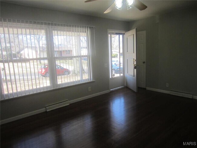 Foto del edificio - 3909 Southern Aire Dr