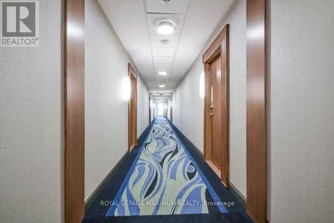 Photo du bâtiment - 271 Sea Ray Ave