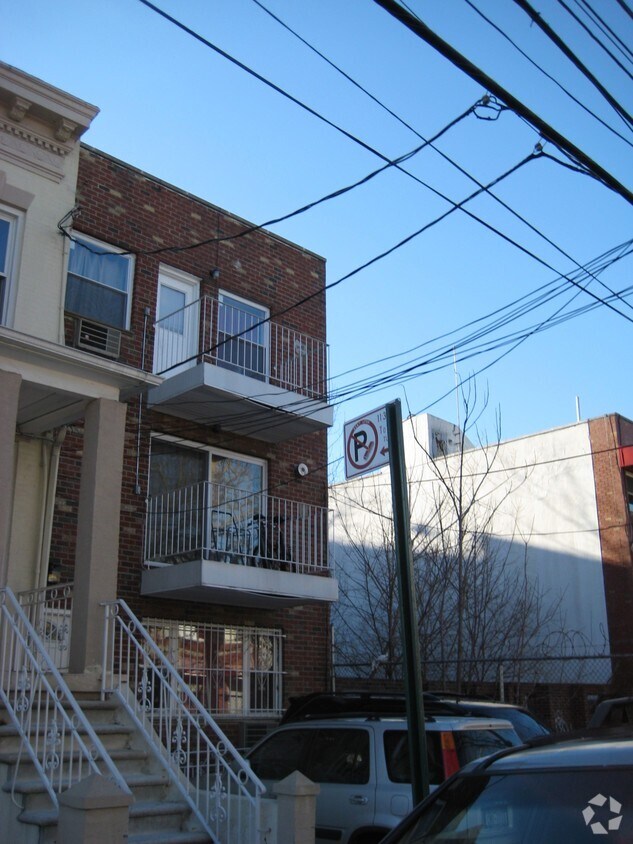 Primary Photo - 105-14 Martense Ave