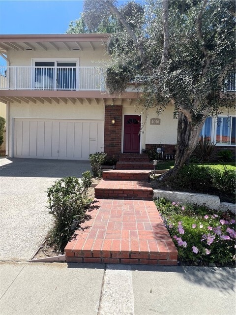 Building Photo - 4016 Mesa St