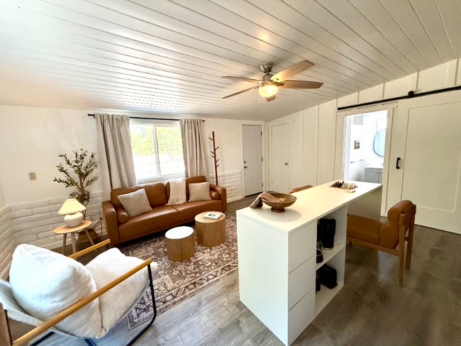 Building Photo - 4552 Alta Mesa Dr
