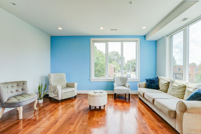 Living Room with South and East Facing Windows - 800 21st St NE