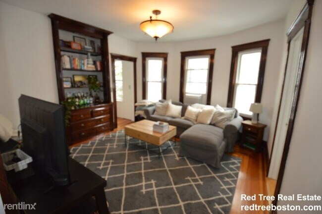 Foto del edificio - 3 br, 1 bath Condo - 21 Dudley St 2 Unit 2