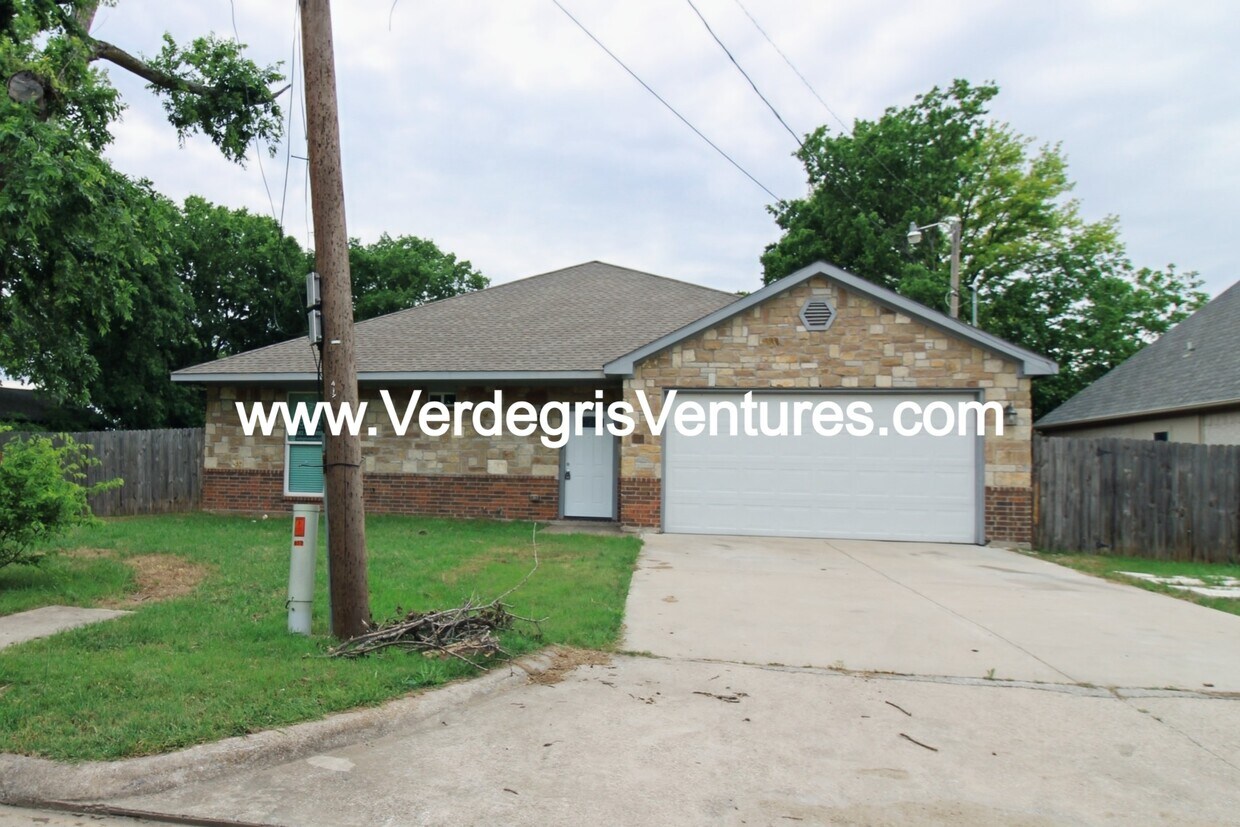 417 N Hansbarger St, Everman, TX 76140 House Rental in Everman, TX
