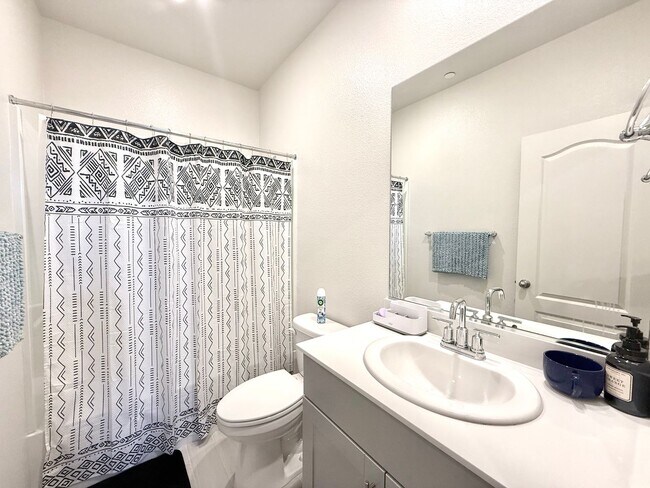 Foto del edificio - Newer Build 3 Bedroom Home